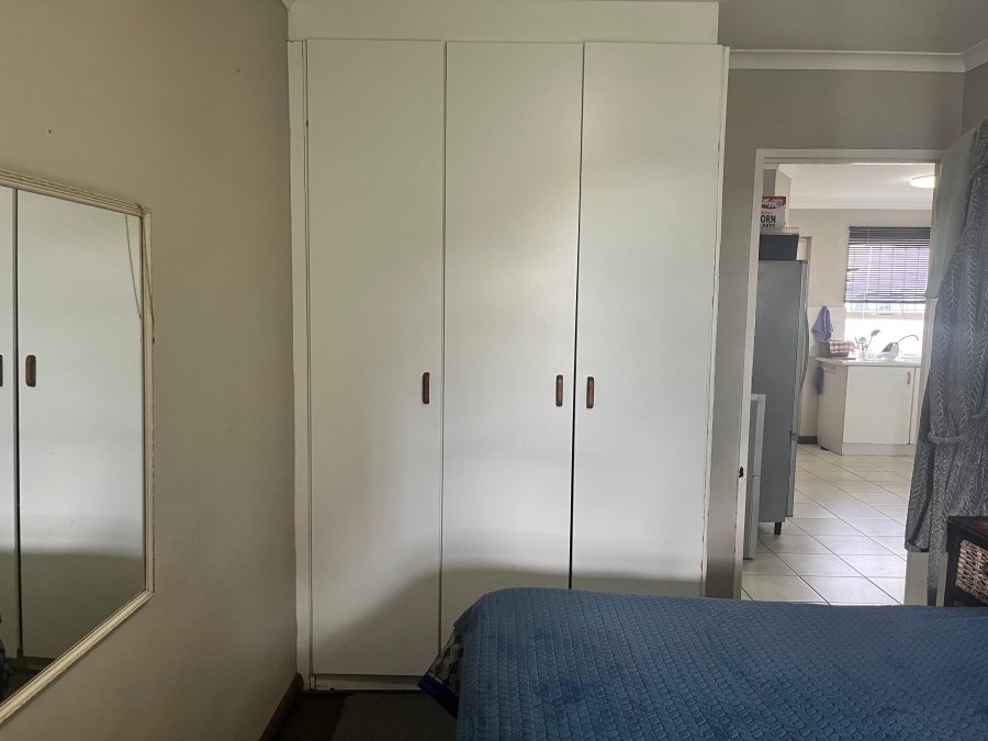 2 Bedroom Property for Sale in Thornton Western Cape